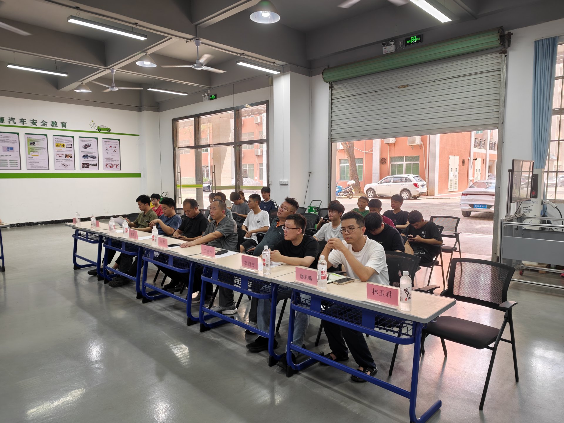 更多阅读为提升新能源与汽修专业学生实